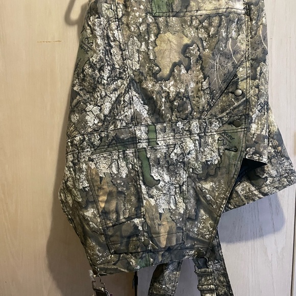 Realtree Stilton Camouflage Insulated Overalls Duck bib - Picture 4 of 5